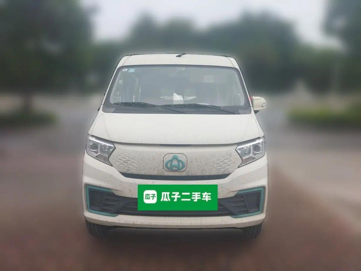 Used CHANGAN KUAYUE Xing V7 EV 2024 251 km Luxury Dual-Door Version 6 Seats — миниатюра 2