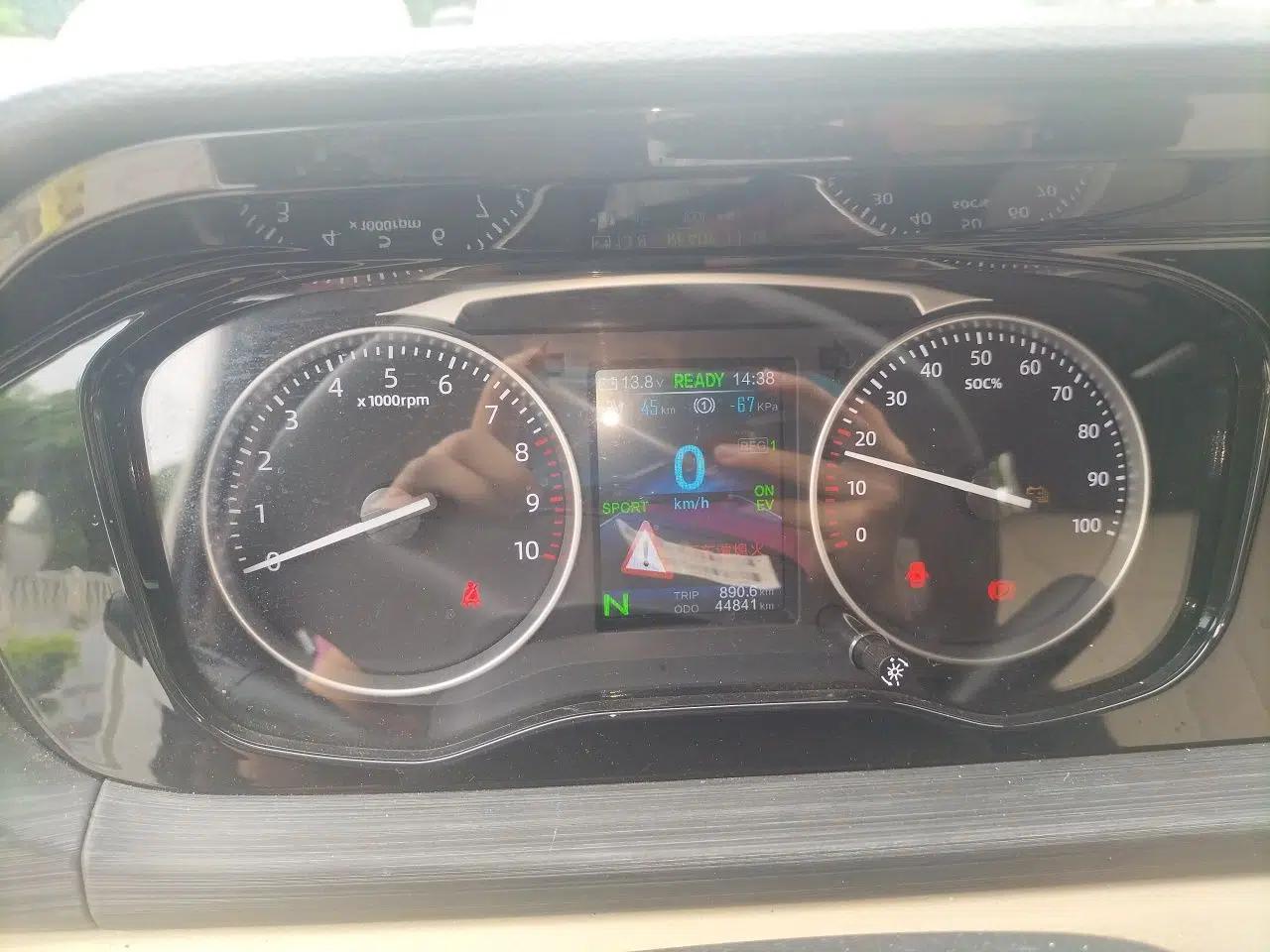 Used CHANGAN KUAYUE Xing V7 EV 2024 251 km Luxury Dual-Door Version 6 Seats — миниатюра 11