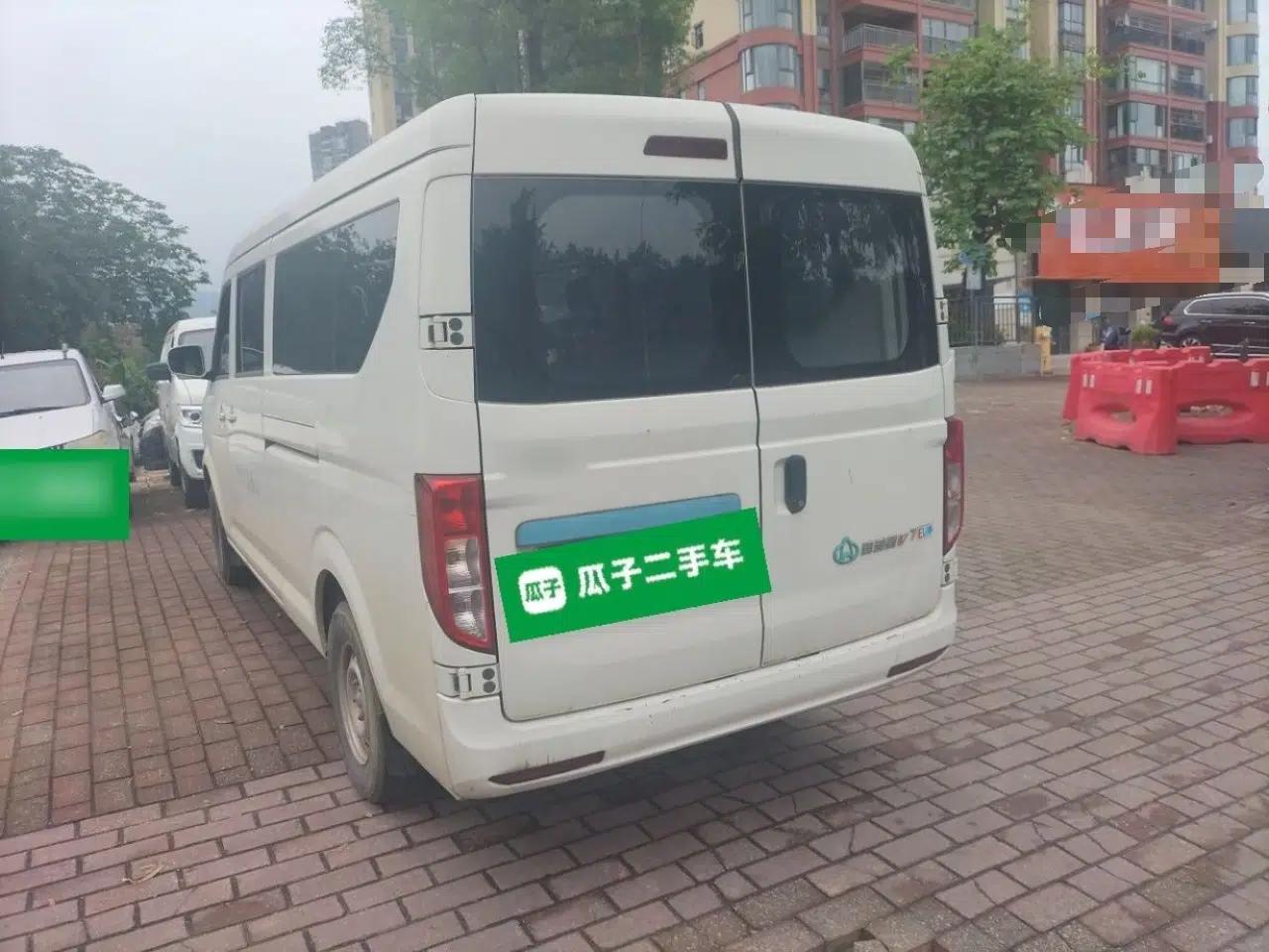 Used CHANGAN KUAYUE Xing V7 EV 2024 251 km Luxury Dual-Door Version 6 Seats — миниатюра 4