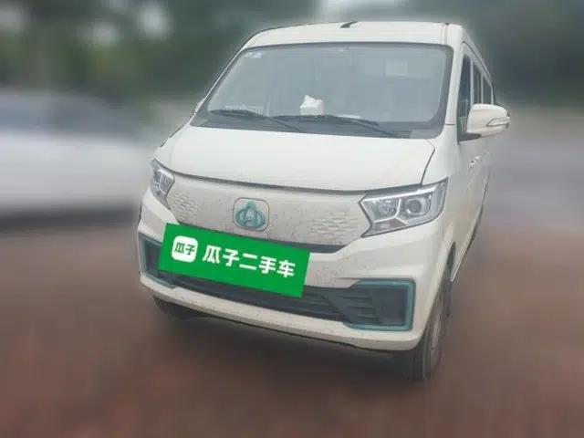 Used CHANGAN KUAYUE Xing V7 EV 2024 251 km Luxury Dual-Door Version 6 Seats