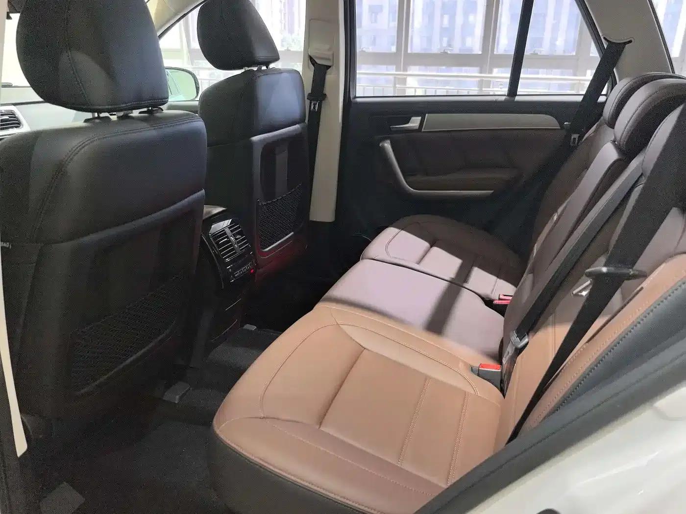 Haval H8 2017 2.0T Gasoline Two-Wheel Drive Enjoyment Edition — миниатюра 9