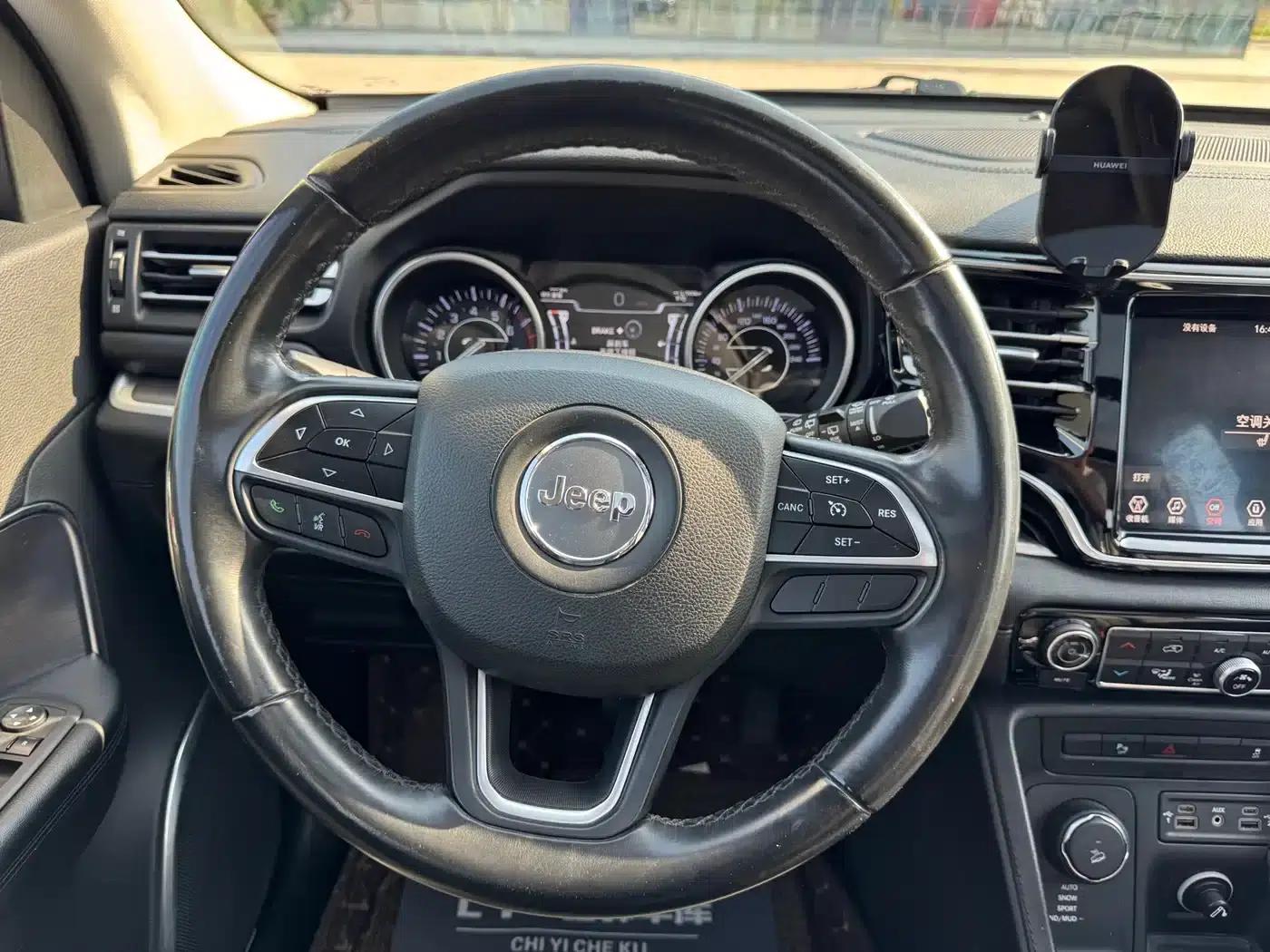 Commander 2018 2.0T 4WD Premium Edition (National V Emission Standard) — миниатюра 12