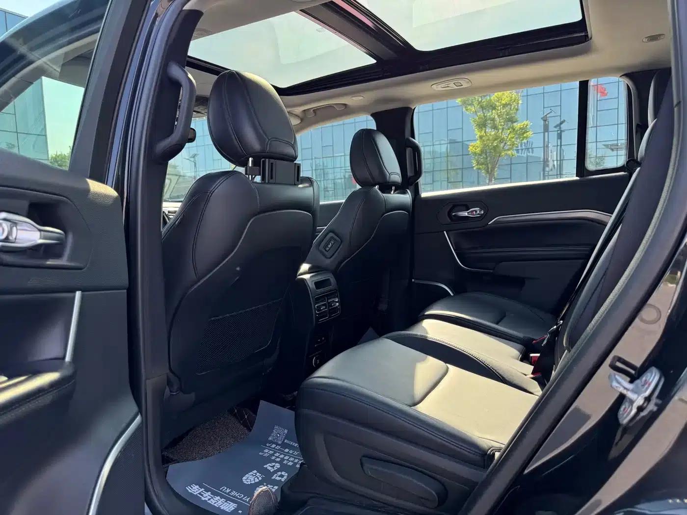 Commander 2018 2.0T 4WD Premium Edition (National V Emission Standard) — миниатюра 10