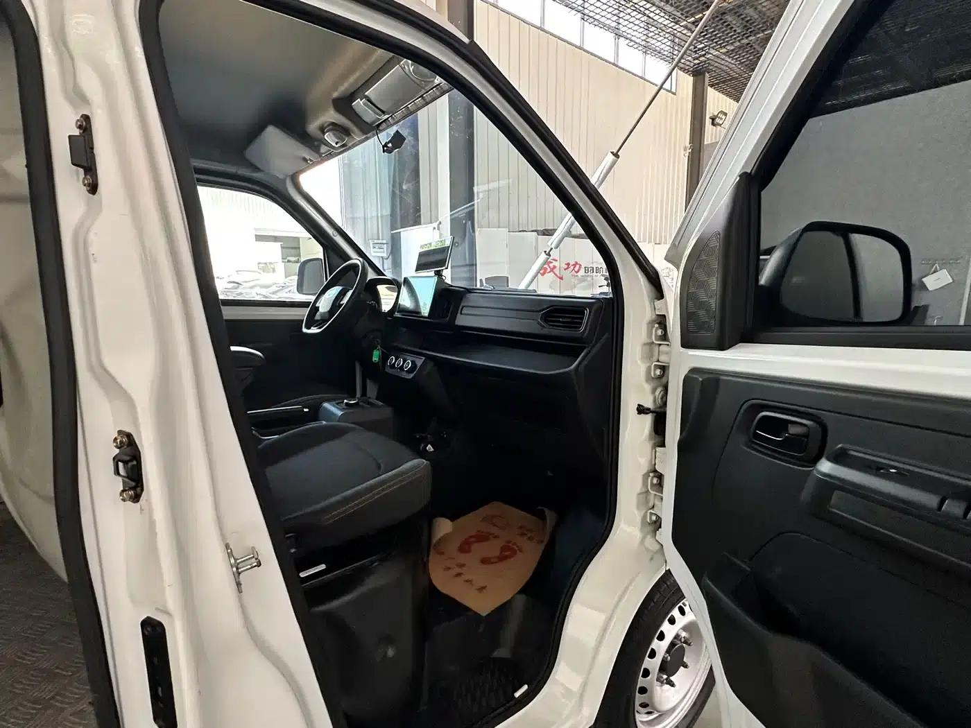 Blue Cat 2023 M1 Guoxuan High-Tech 40.55kWh Flagship Edition — миниатюра 10