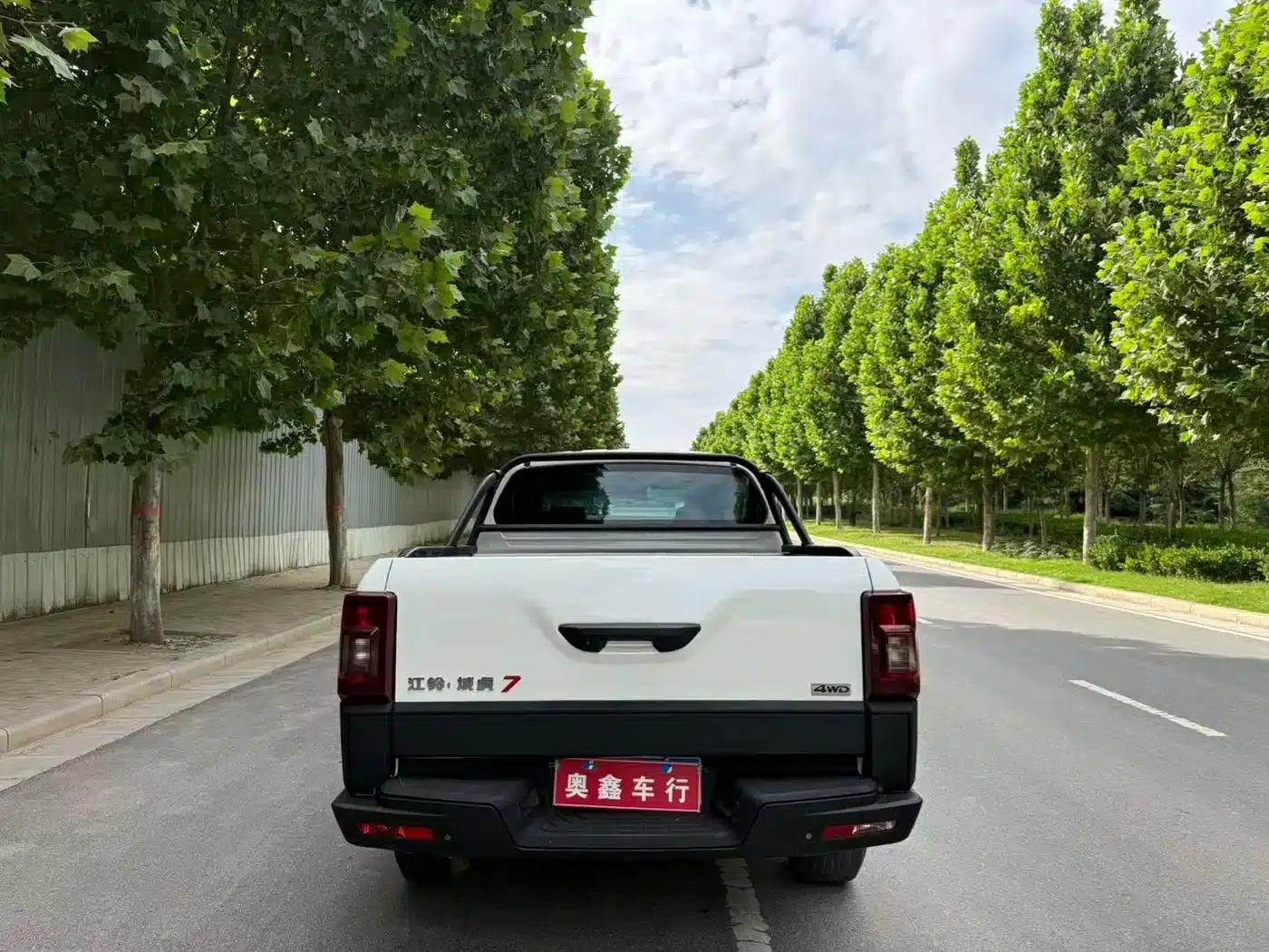 Yuhu 7 2020 2.0T Diesel Automatic 4WD Premium Edition Short Wheelbase (National VI Emission Standard) JX4D20A6L — миниатюра 11