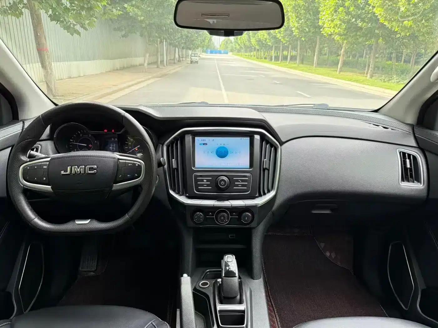 Yuhu 7 2020 2.0T Diesel Automatic 4WD Premium Edition Short Wheelbase (National VI Emission Standard) JX4D20A6L — миниатюра 4