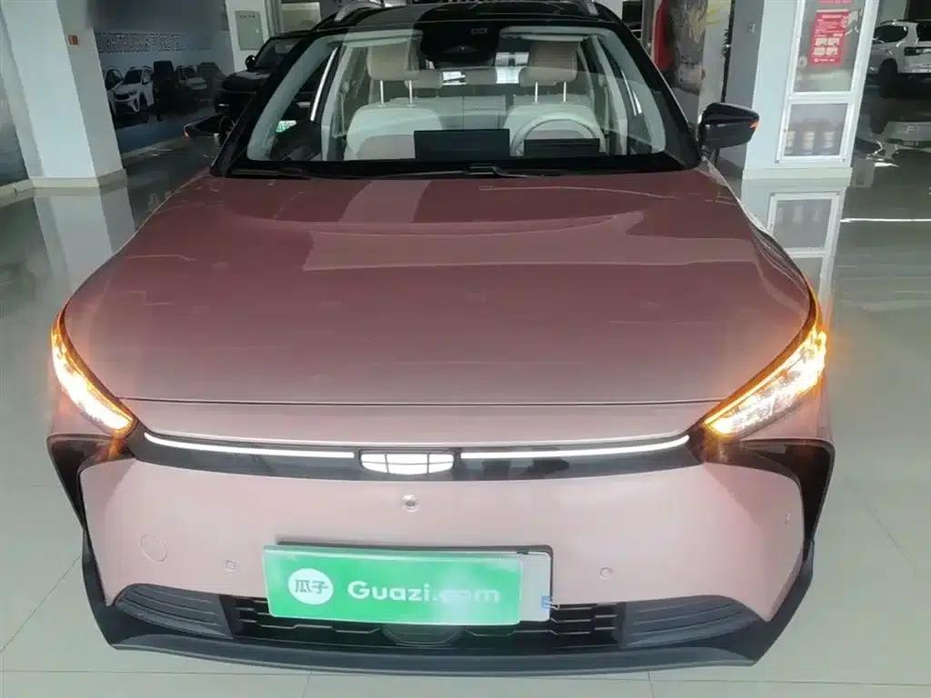 Geely Geometry M6 2022 Model 580 New Fun — миниатюра 3