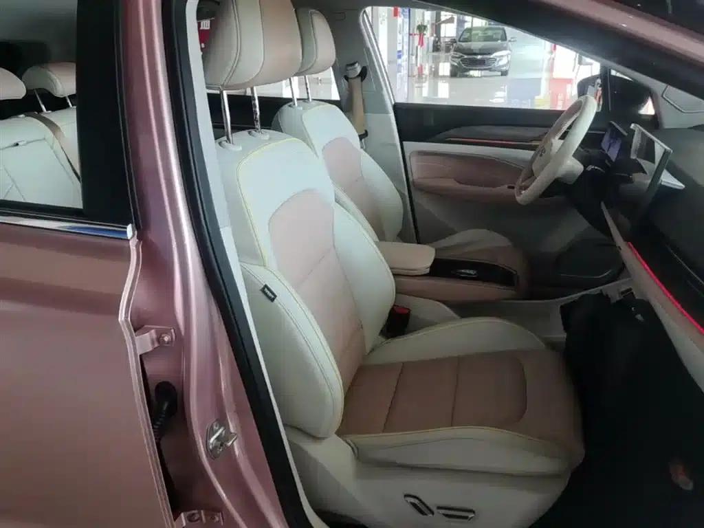 Geely Geometry M6 2022 Model 580 New Fun — миниатюра 25