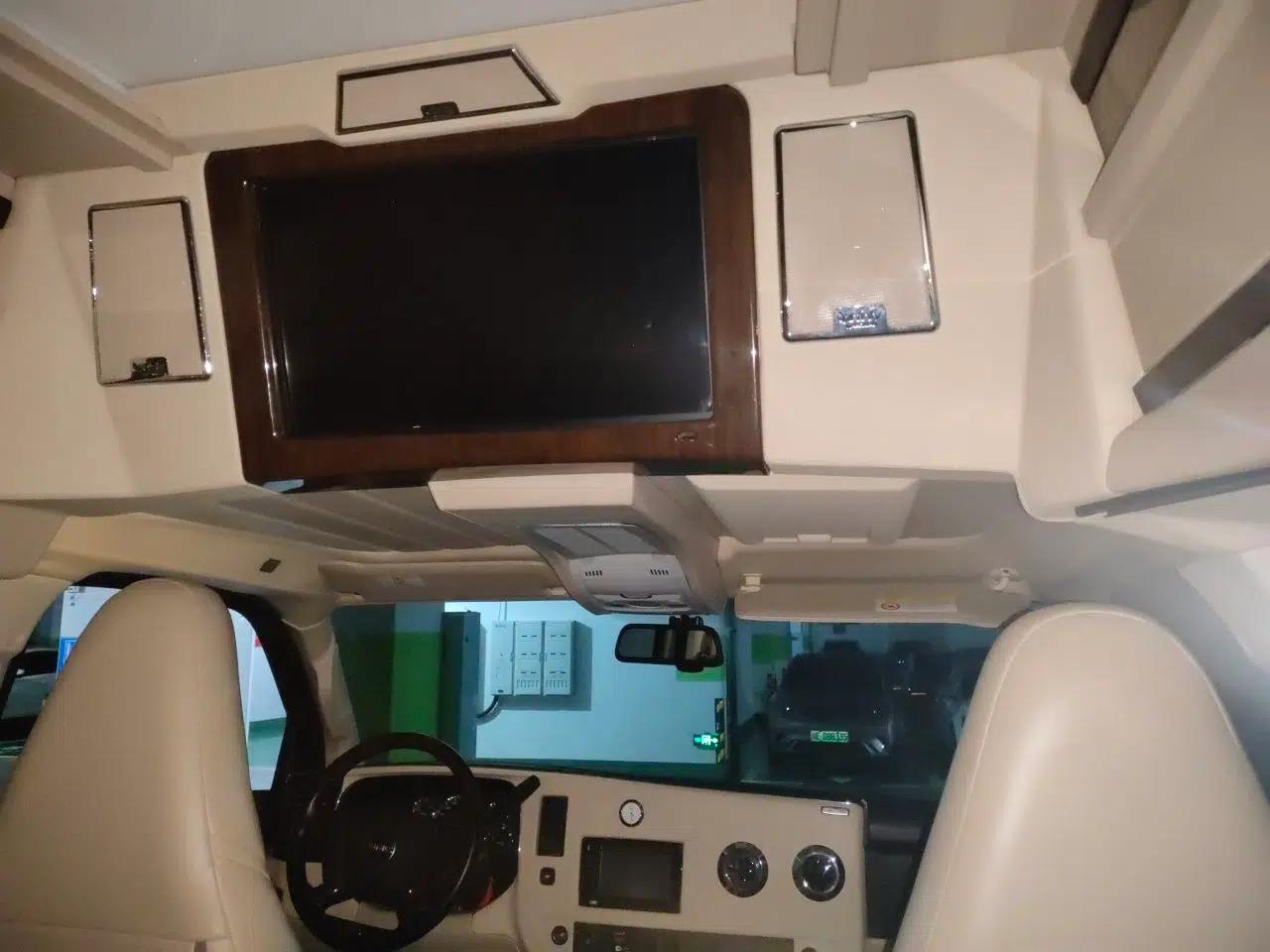 Used GMC SAVANA 2018 6.0L GX777 Prestige Star Edition — миниатюра 18