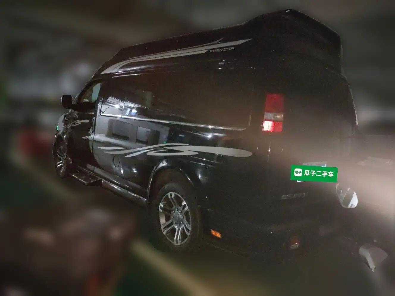 Used GMC SAVANA 2018 6.0L GX777 Prestige Star Edition — миниатюра 4