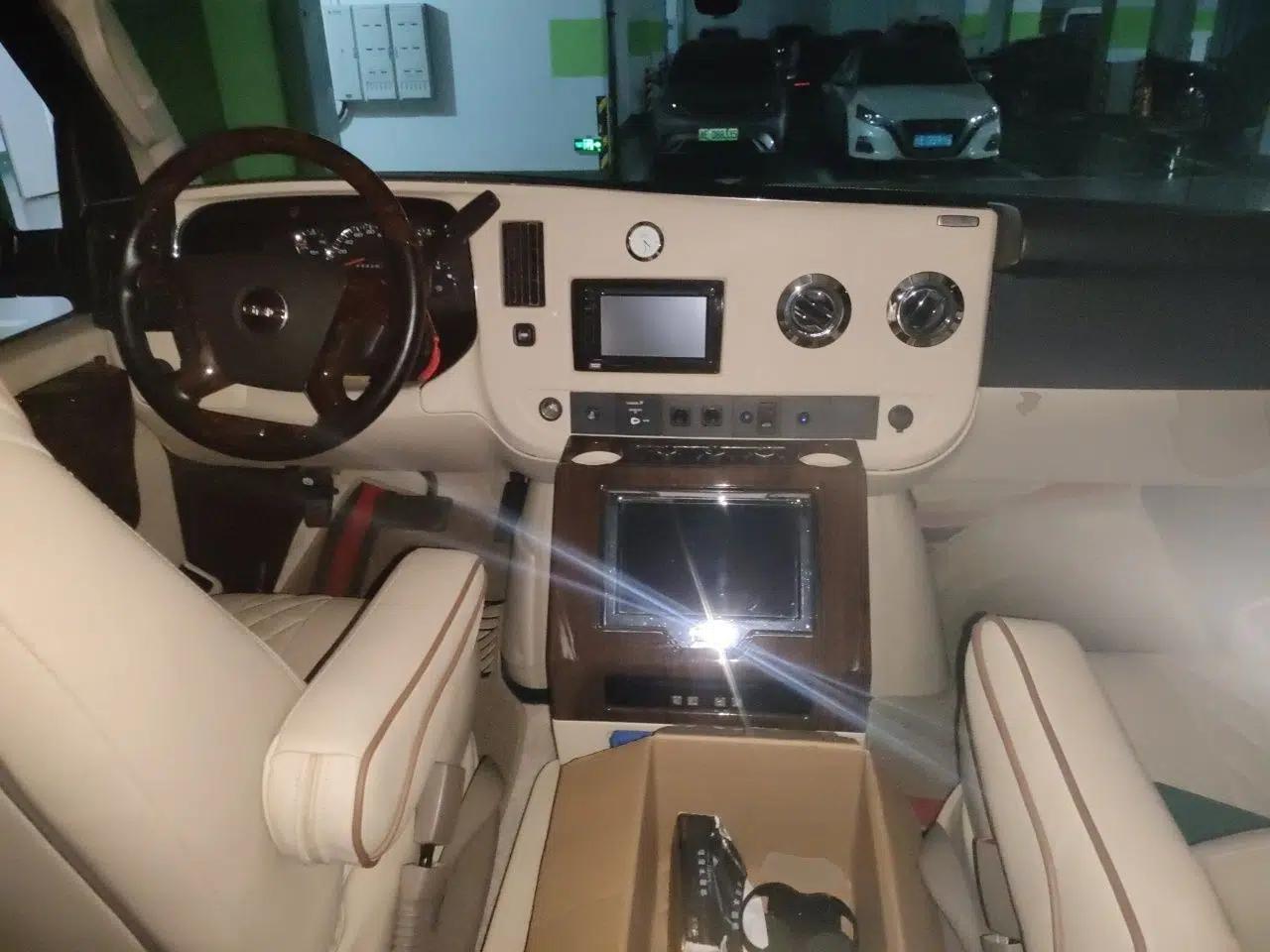 Used GMC SAVANA 2018 6.0L GX777 Prestige Star Edition — миниатюра 9