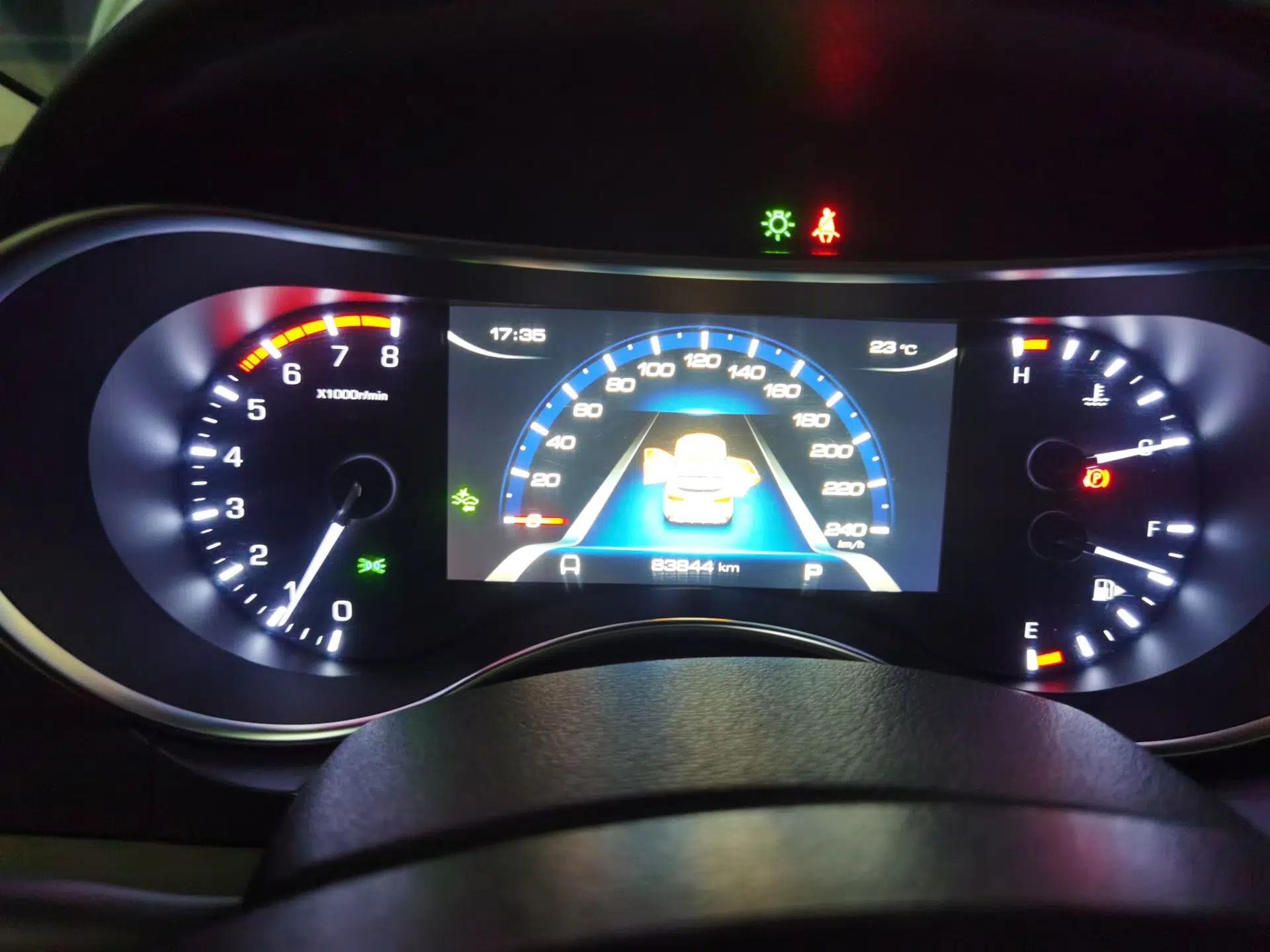 Used Haval H8 2017 2.0T Gasoline Two-Wheel Drive Smart Edition — миниатюра 11