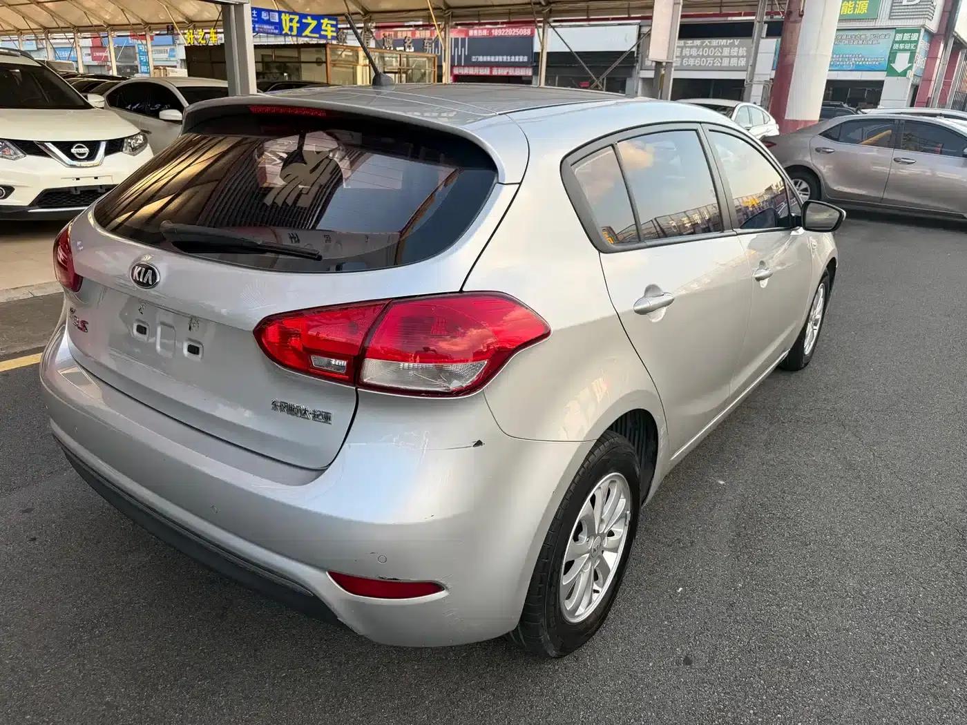 Kia K3S 2014 1.6L Automatic GL — миниатюра 11