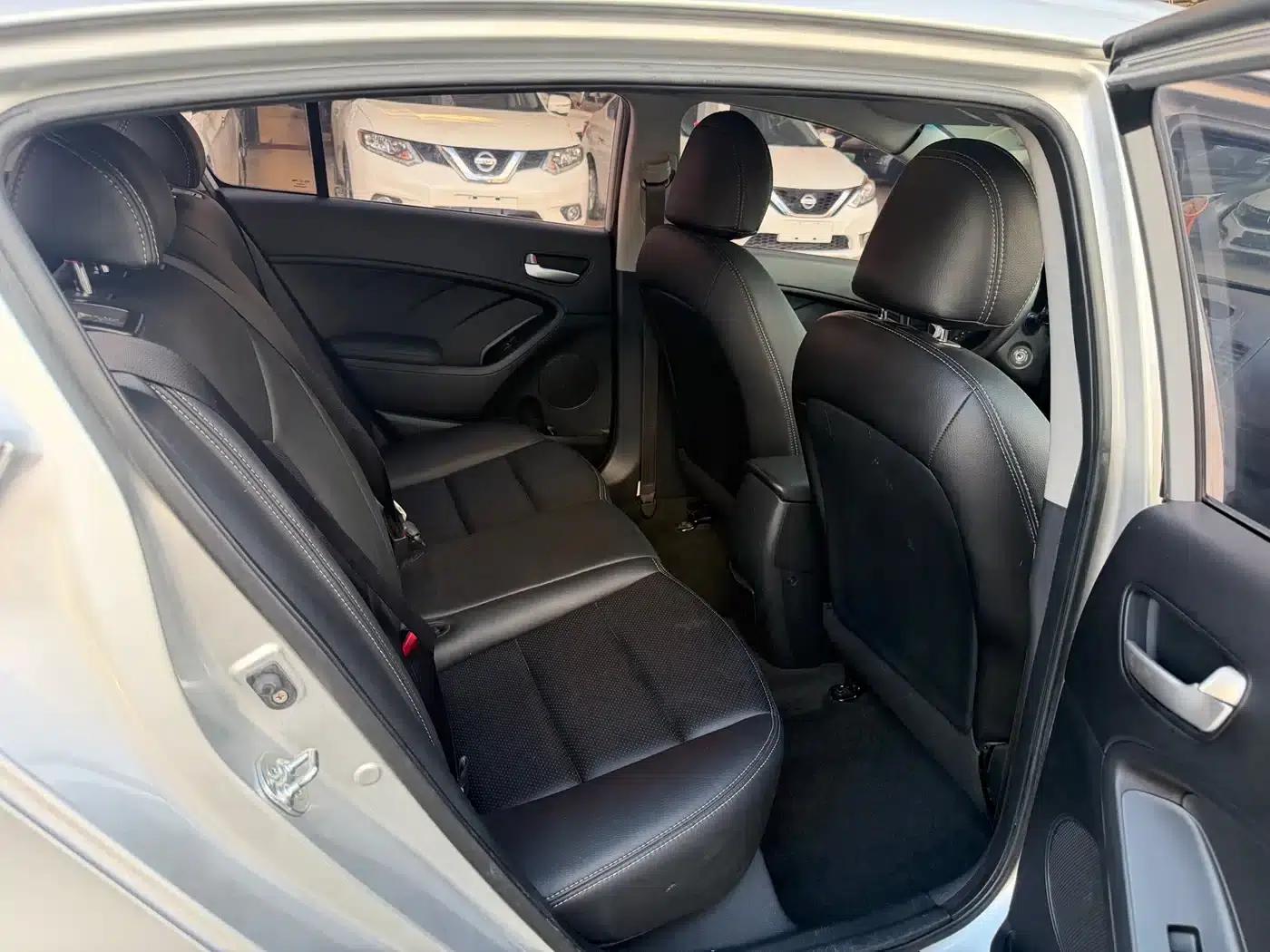 Kia K3S 2014 1.6L Automatic GL — миниатюра 17