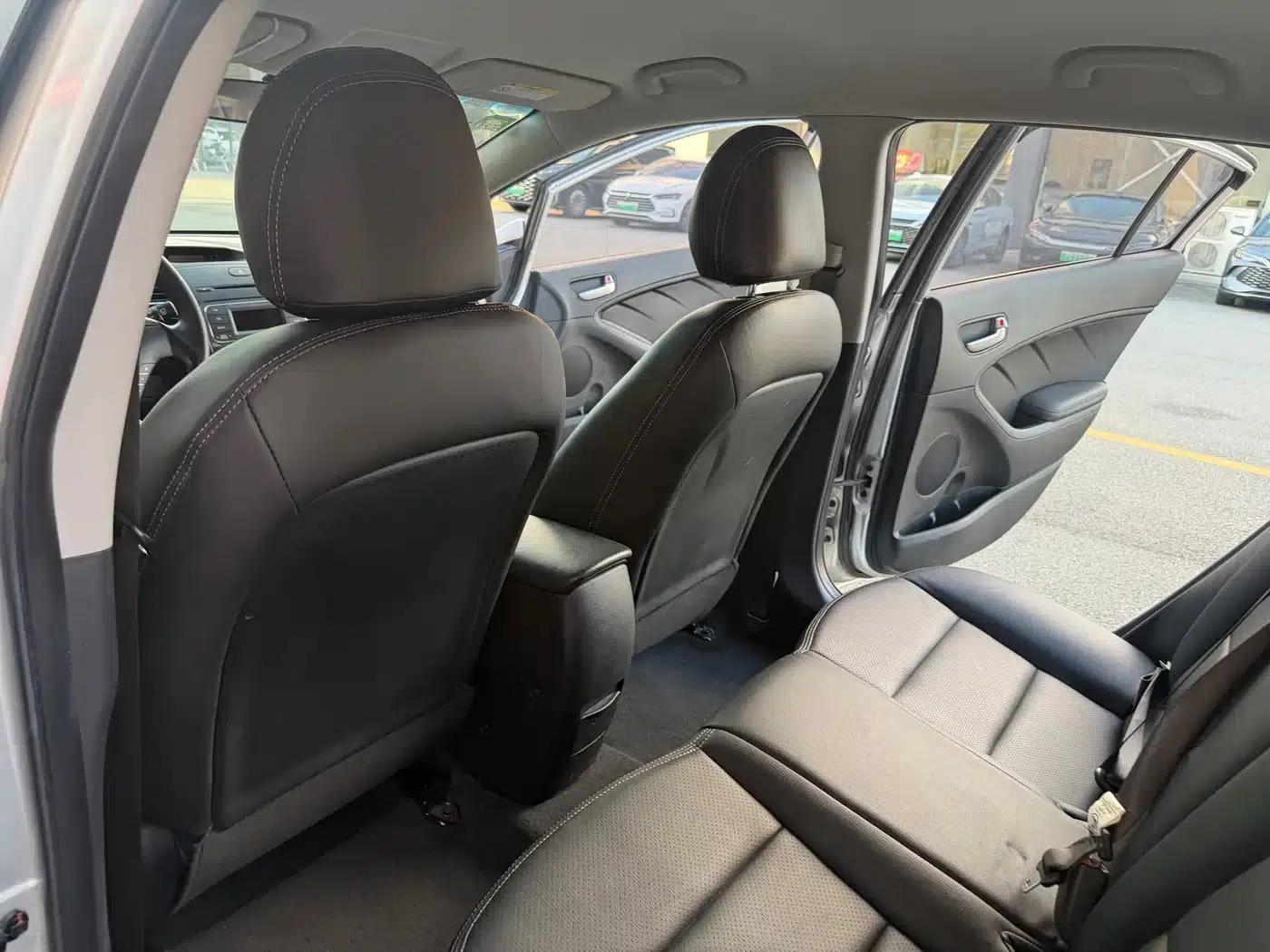 Kia K3S 2014 1.6L Automatic GL — миниатюра 22