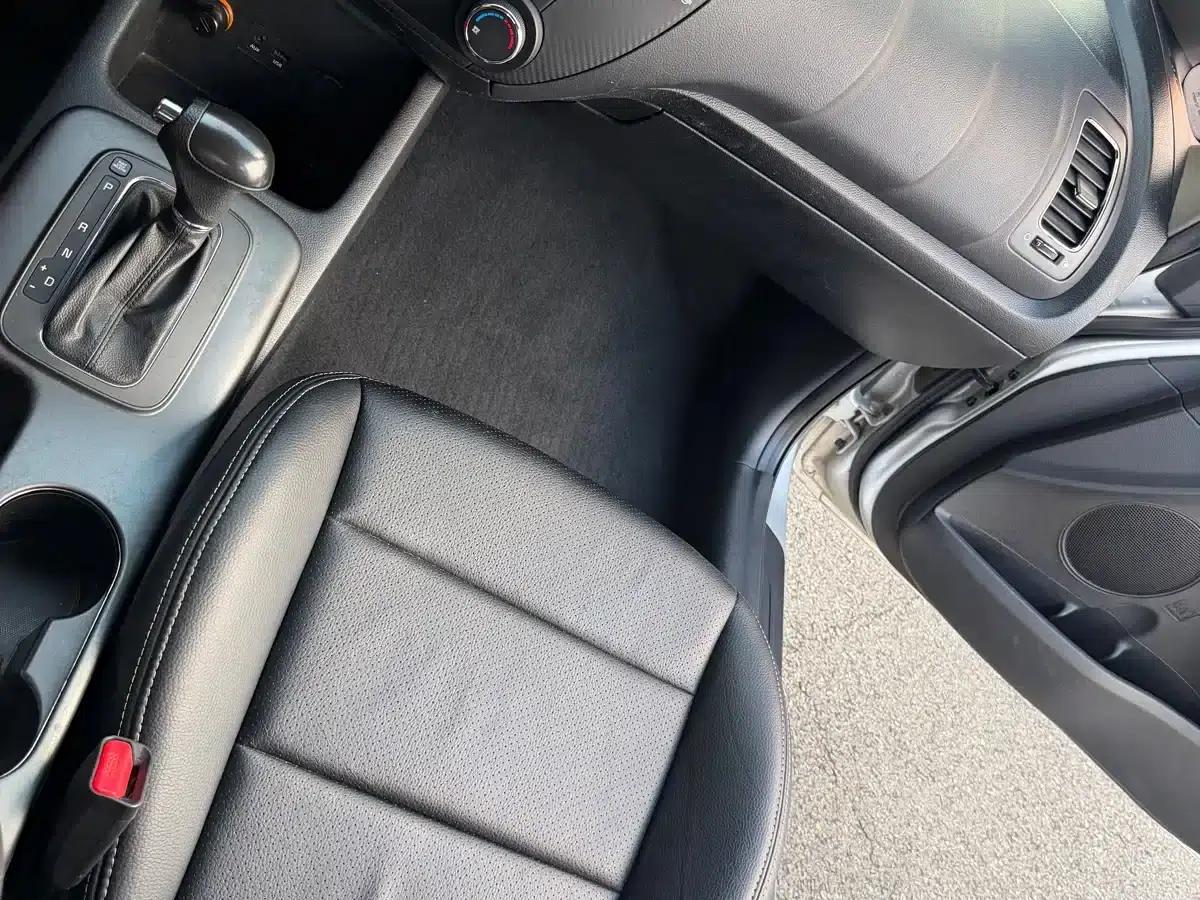Kia K3S 2014 1.6L Automatic GL — миниатюра 26