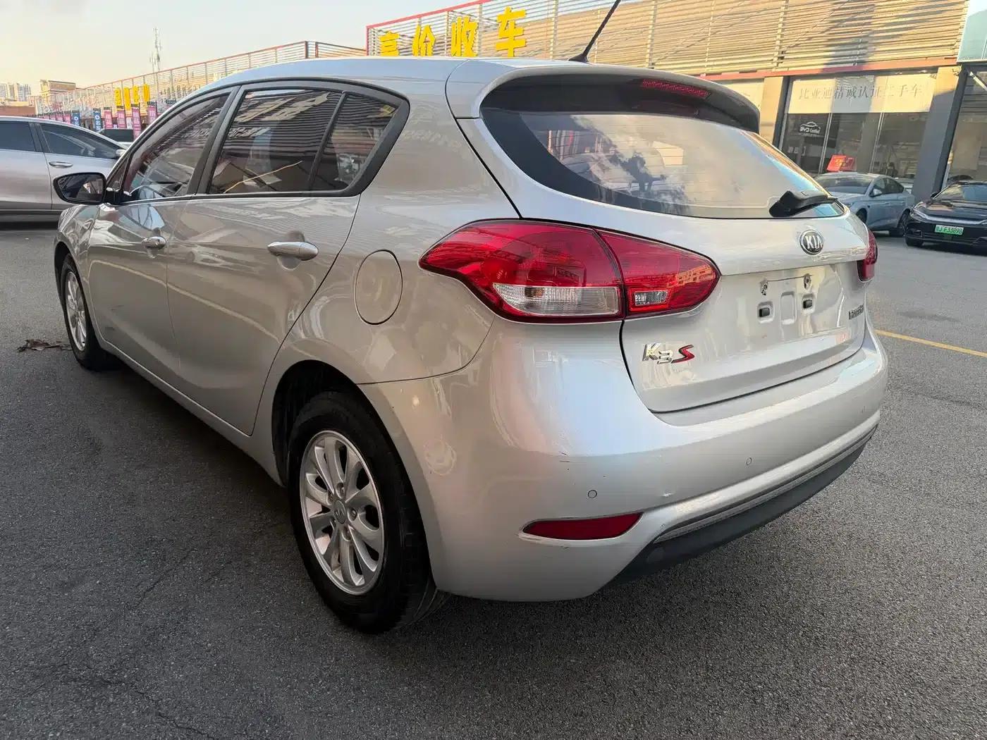 Kia K3S 2014 1.6L Automatic GL — миниатюра 8
