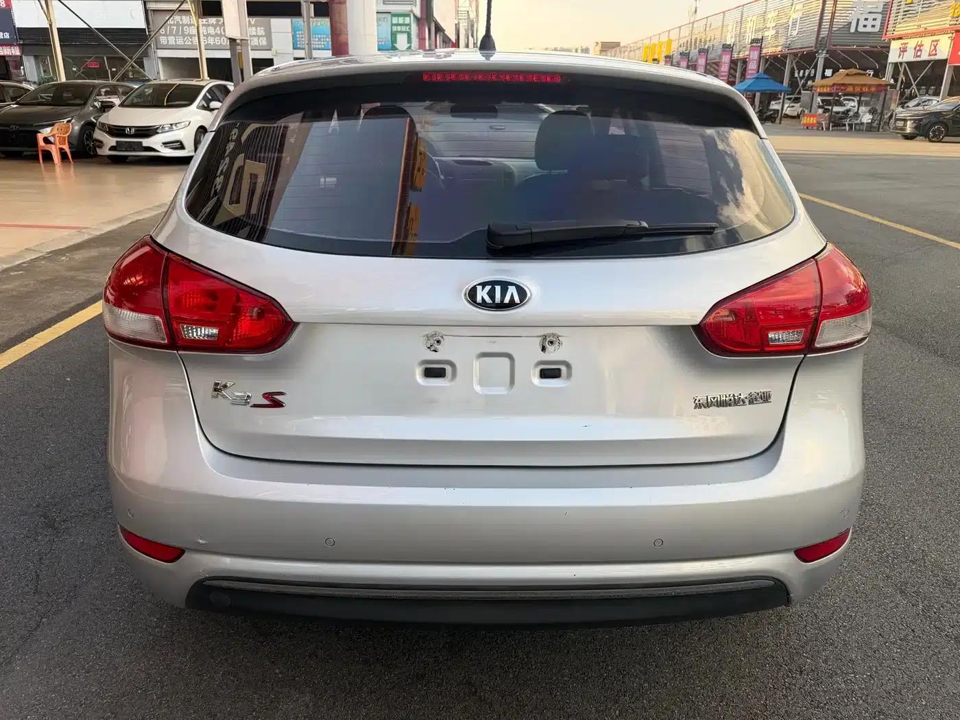 Kia K3S 2014 1.6L Automatic GL — миниатюра 9