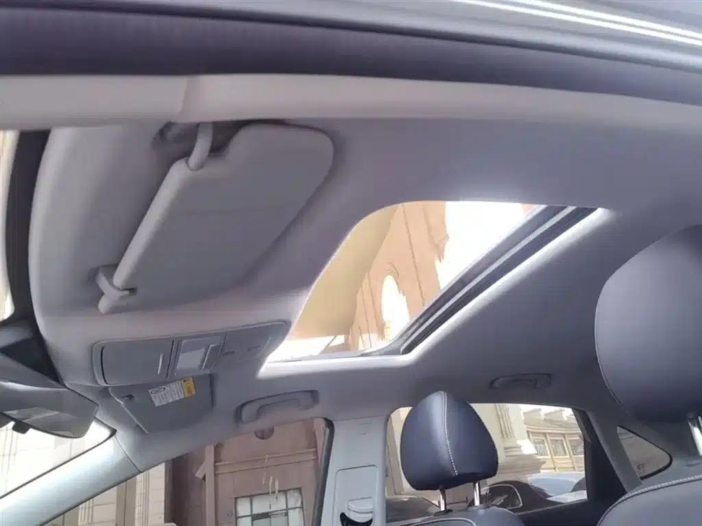 Roewe i6 MAX 2020 300TGI Automatic Cool and Intelligent Driving Edition — миниатюра 18