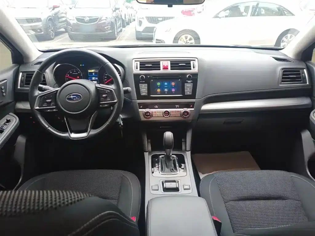 Legacy 2020 Facelift 2.5i AWD Fashion Edition — миниатюра 10