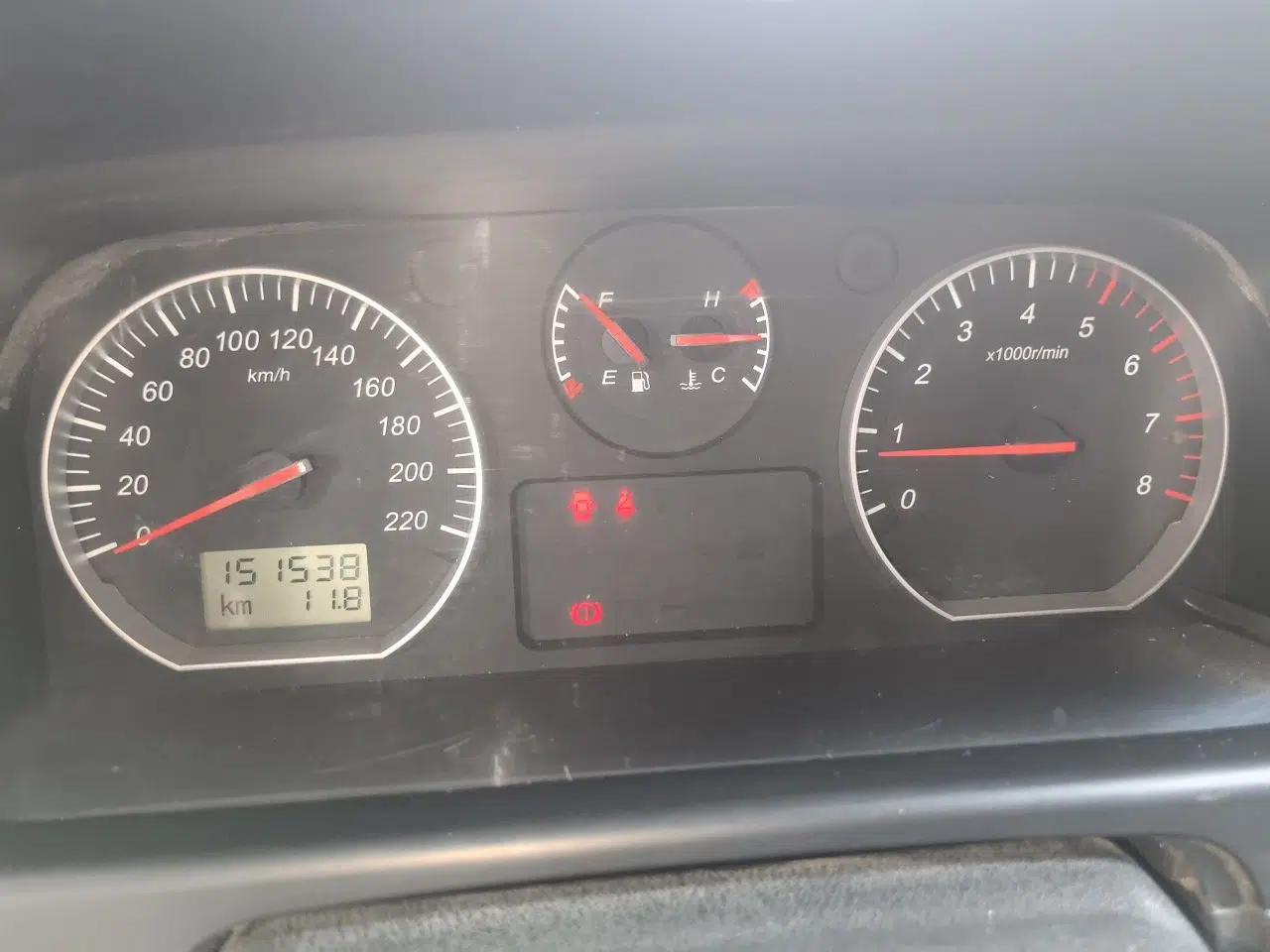 Used Jinbei Grace 2018 2.0L Express Comfort 7-Seater V19 — миниатюра 11