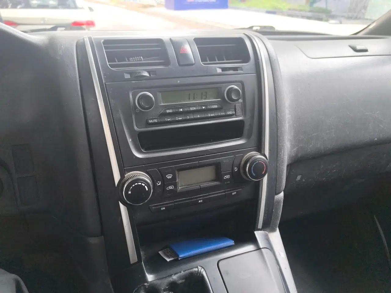 Used Jinbei Grace 2018 2.0L Express Comfort 7-Seater V19 — миниатюра 13