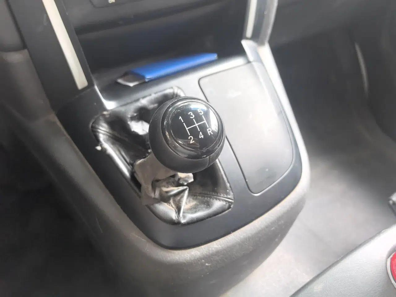 Used Jinbei Grace 2018 2.0L Express Comfort 7-Seater V19 — миниатюра 14
