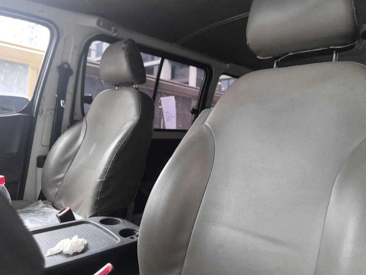 Used Jinbei Grace 2018 2.0L Express Comfort 7-Seater V19 — миниатюра 15