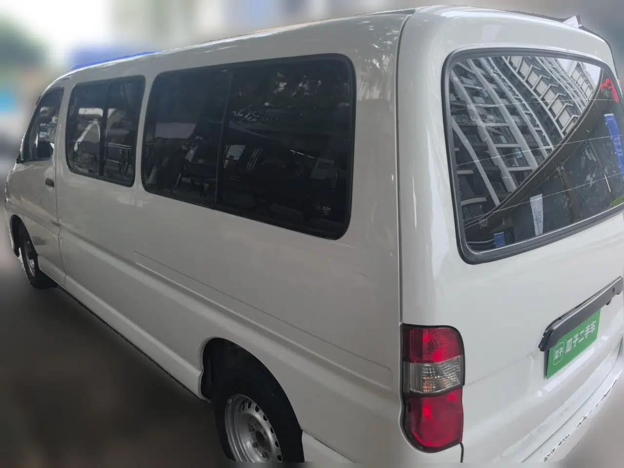 Used Jinbei Grace 2018 2.0L Express Comfort 7-Seater V19 — миниатюра 4