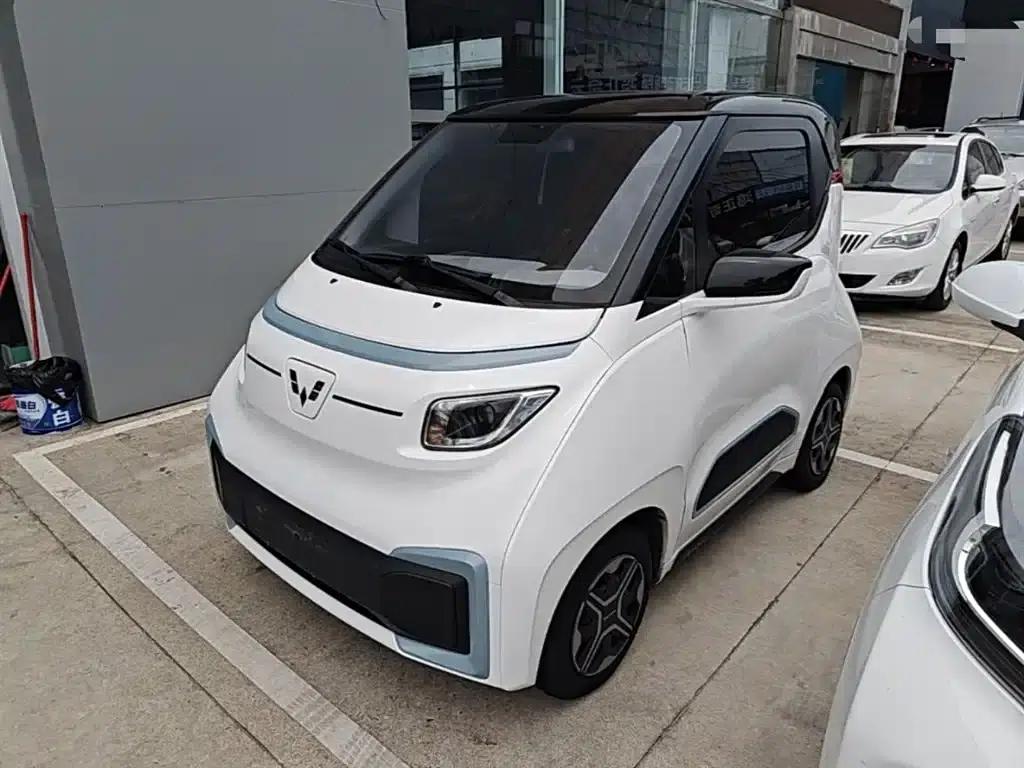 Wuling NanoEV 2021 Fun Edition — миниатюра 1
