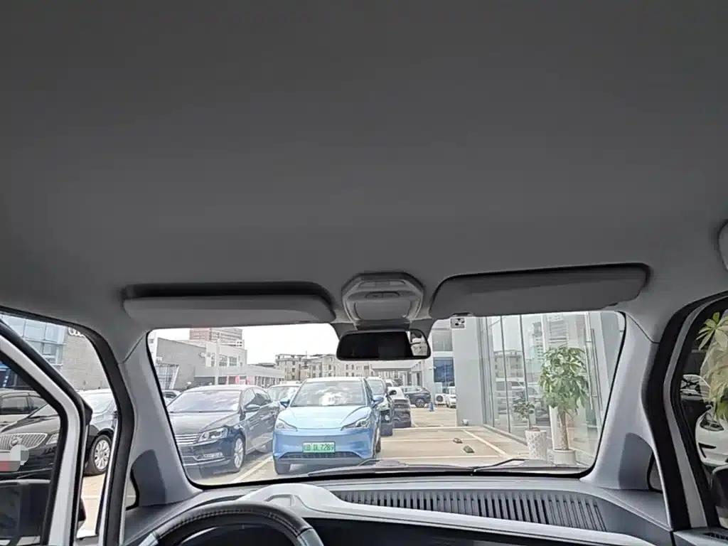 Wuling NanoEV 2021 Fun Edition — миниатюра 18