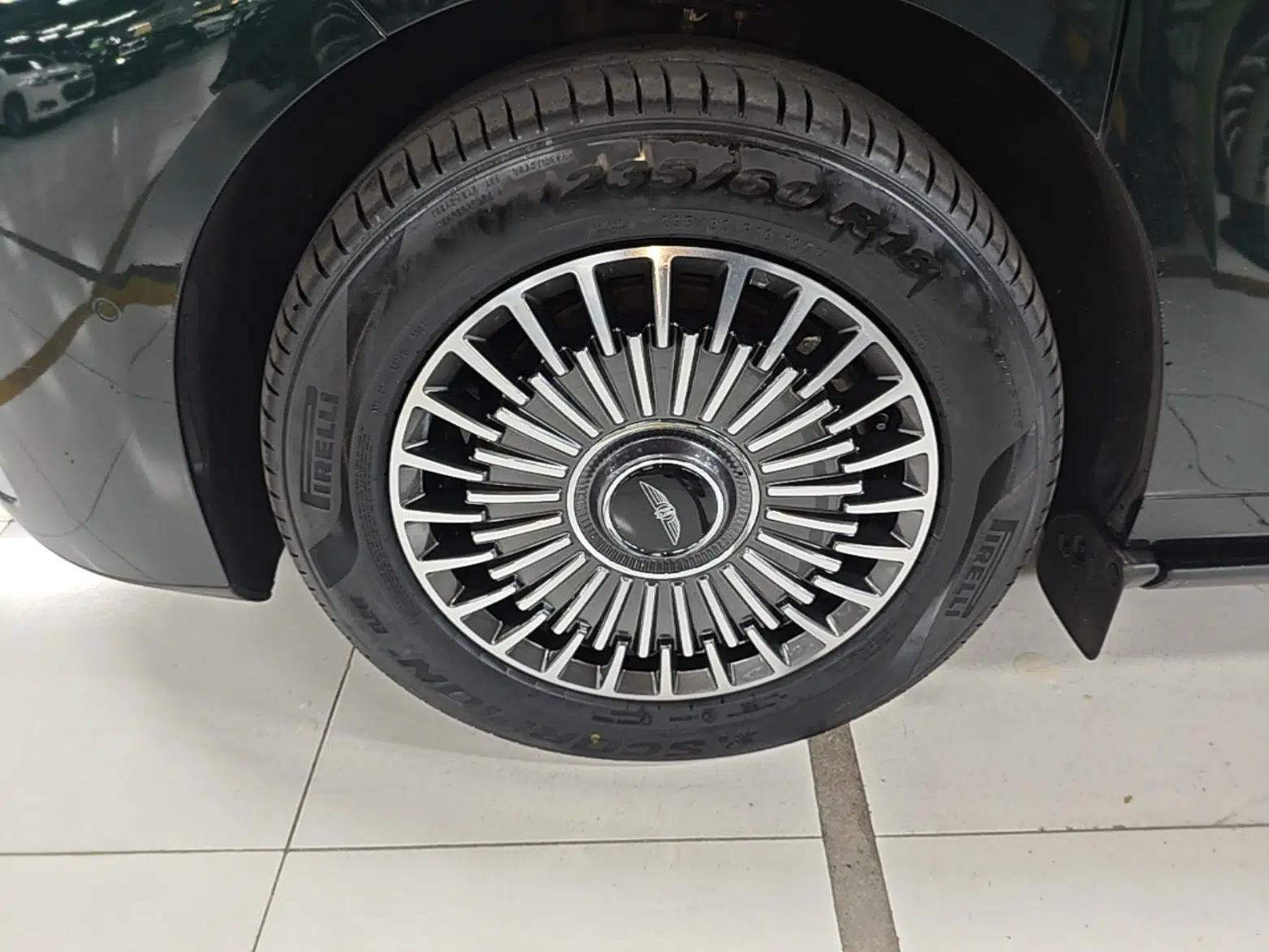 Used Geely Galaxy LEVC L380 2025 805 km Flagship Version All-Wheel Drive — миниатюра 12