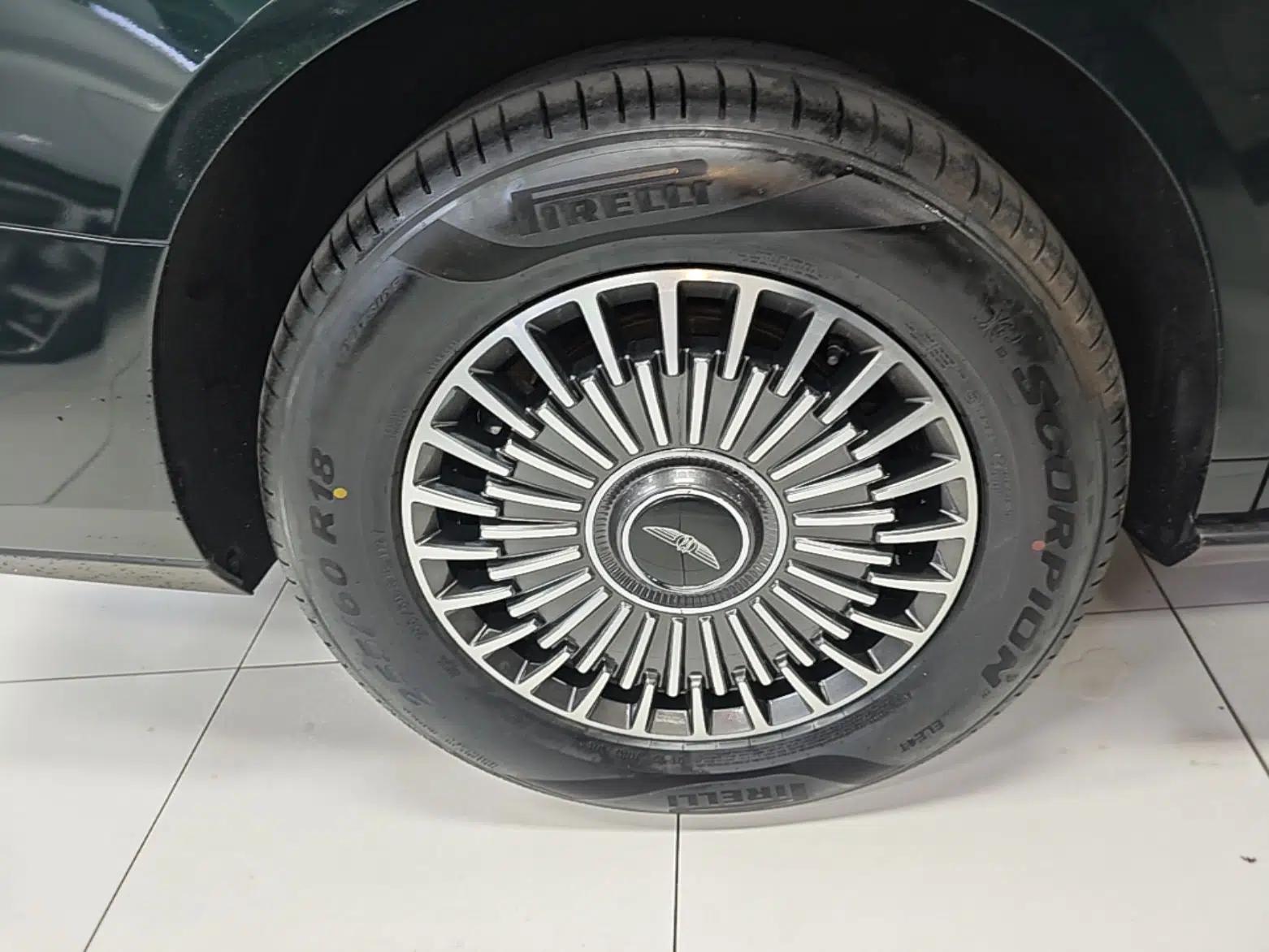 Used Geely Galaxy LEVC L380 2025 805 km Flagship Version All-Wheel Drive — миниатюра 13