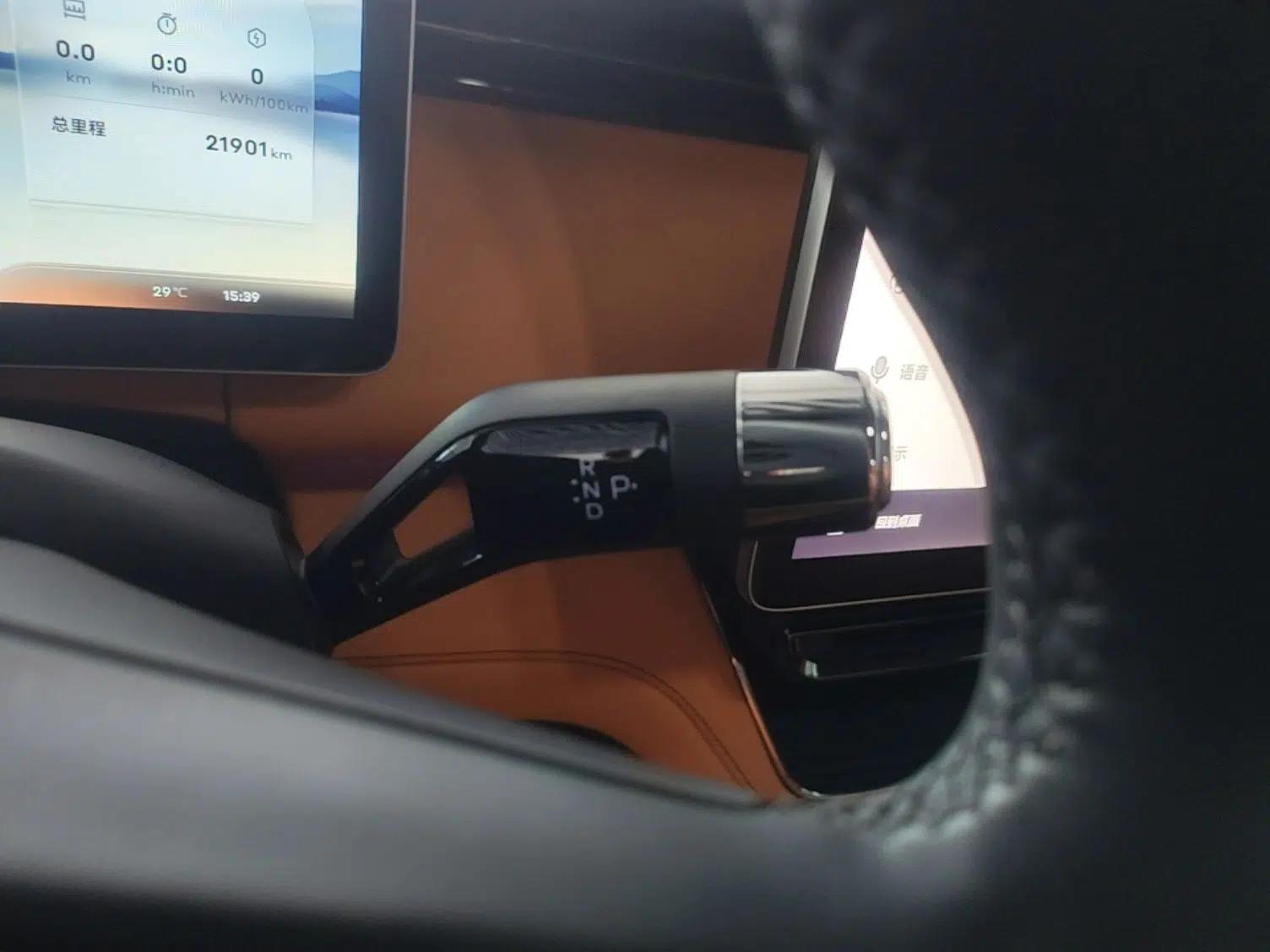 Used Geely Galaxy LEVC L380 2025 805 km Flagship Version All-Wheel Drive — миниатюра 21