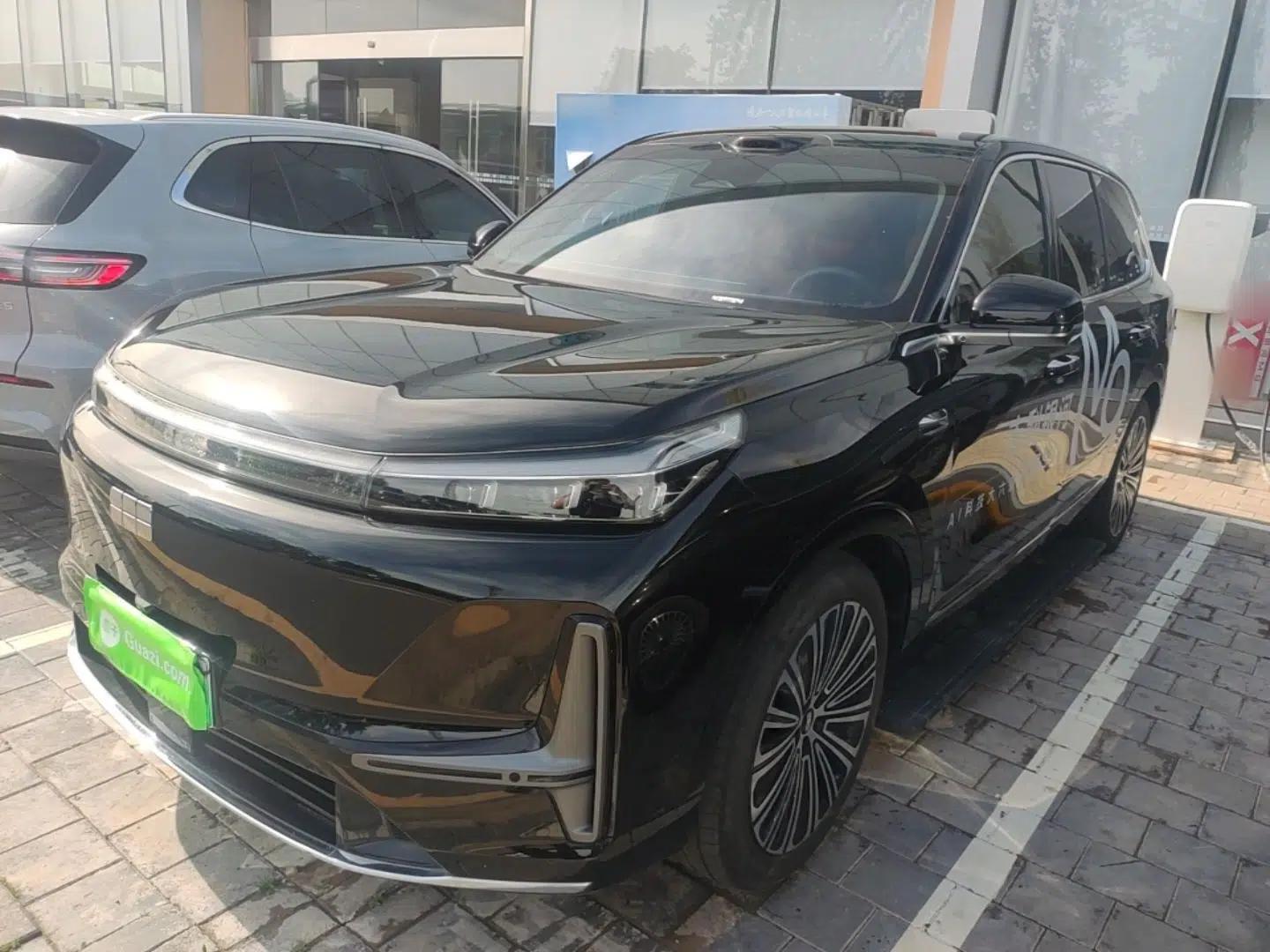 Used Geely Galaxy M9 2025 Model 210km Four-Wheel-Drive Leading Edition — миниатюра 1