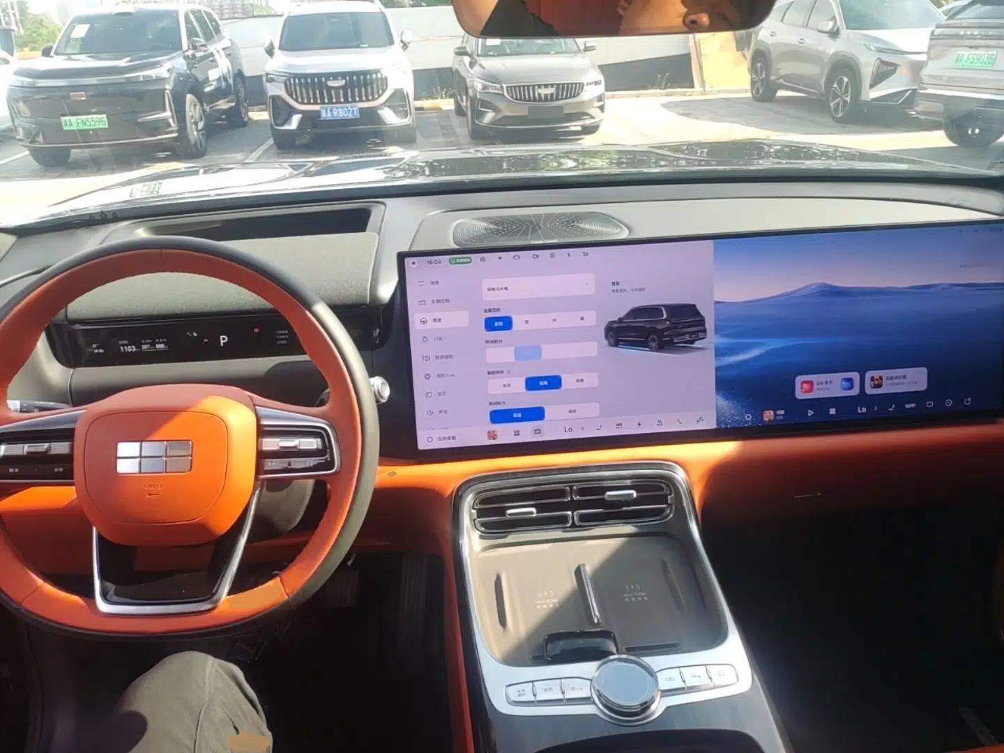 Used Geely Galaxy M9 2025 Model 210km Four-Wheel-Drive Leading Edition — миниатюра 17