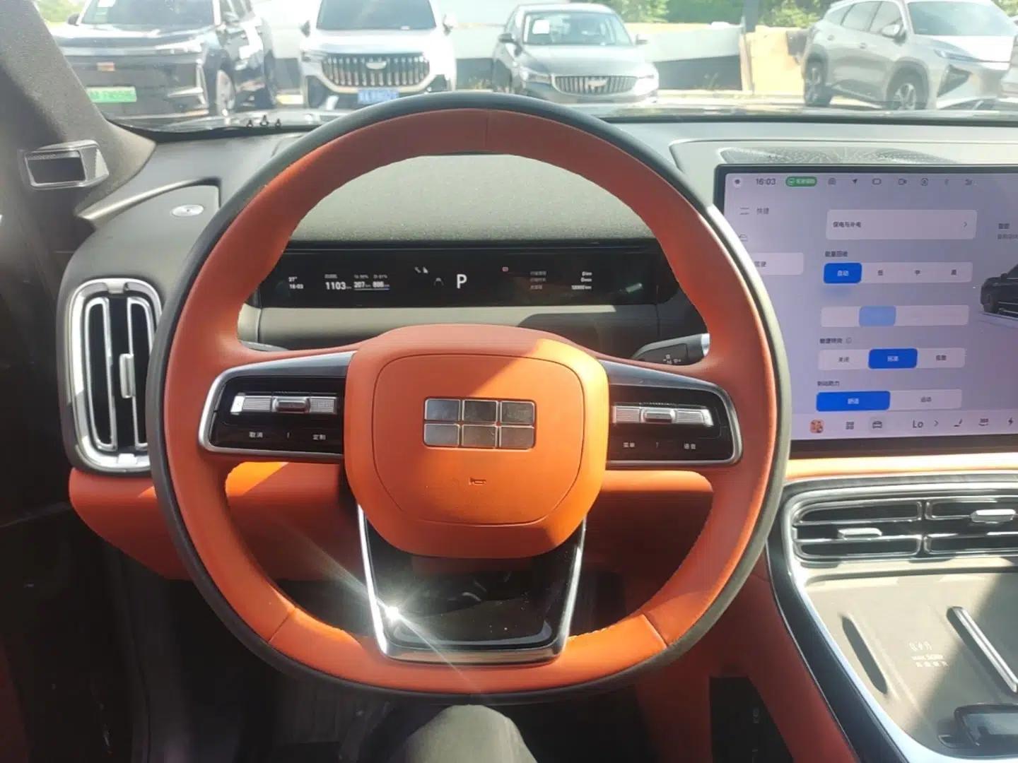 Used Geely Galaxy M9 2025 Model 210km Four-Wheel-Drive Leading Edition — миниатюра 18