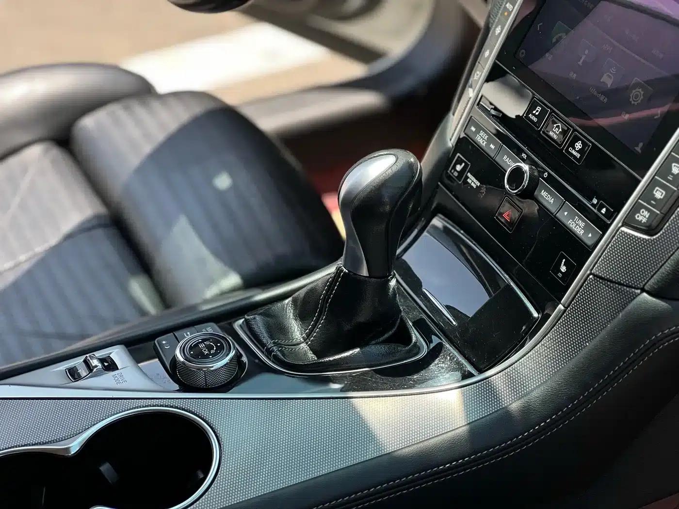 Infiniti Q50 2014 3.7L Luxury Sport Edition — миниатюра 7