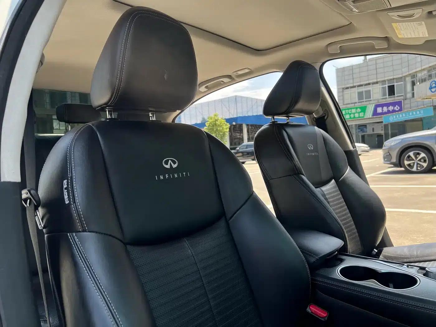 Infiniti Q50 2014 3.7L Luxury Sport Edition — миниатюра 9