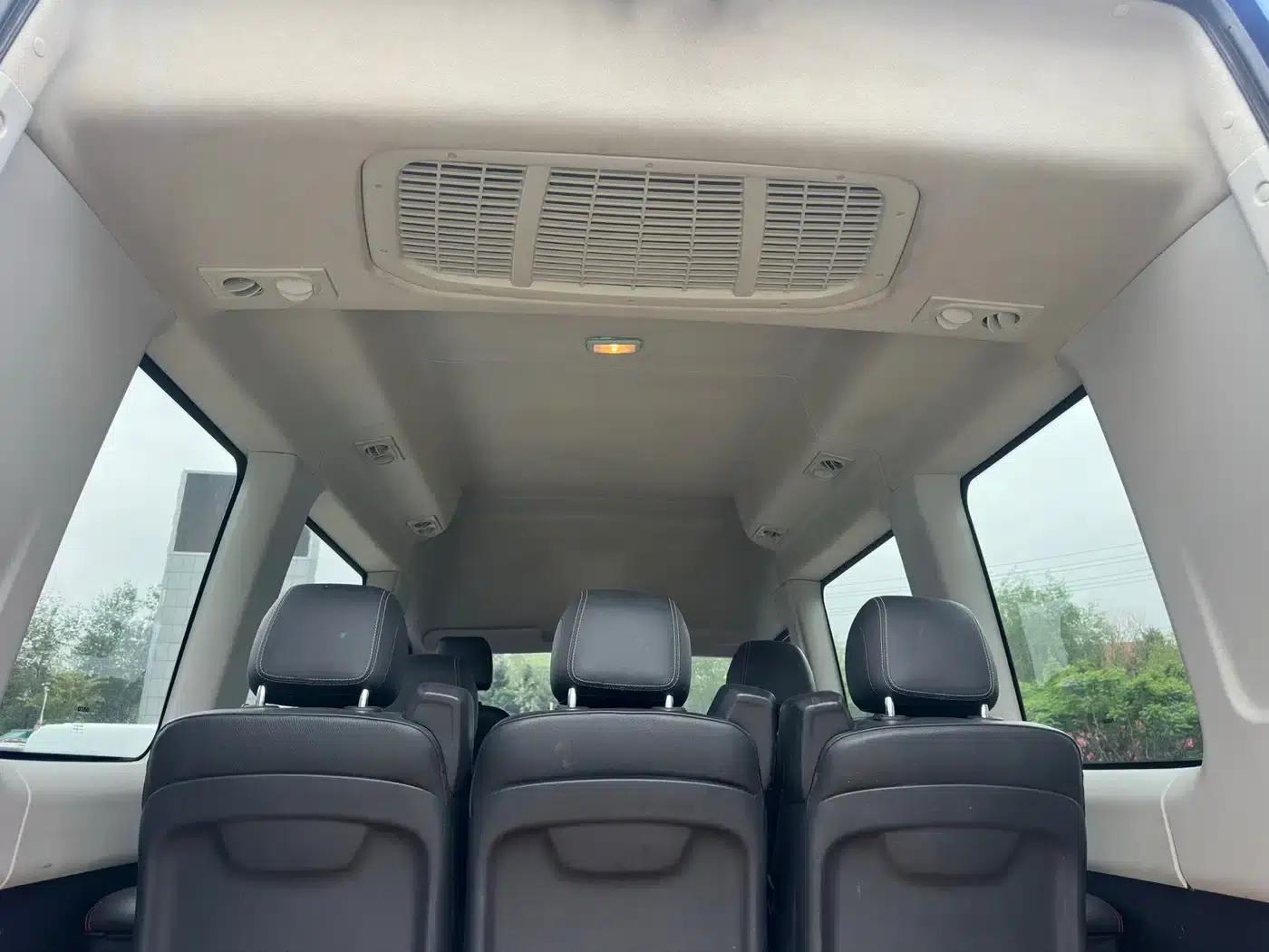 Iveco Daily 2020 3.0T Automatic Short Wheelbase High Roof F1C — миниатюра 11