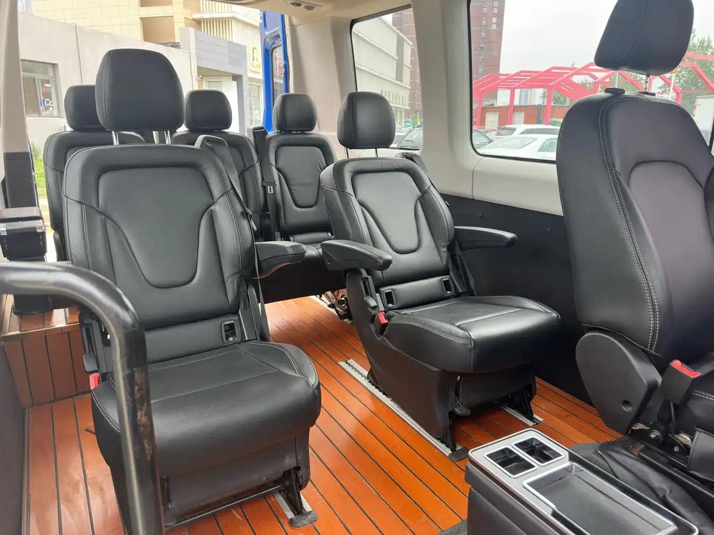 Iveco Daily 2020 3.0T Automatic Short Wheelbase High Roof F1C — миниатюра 14