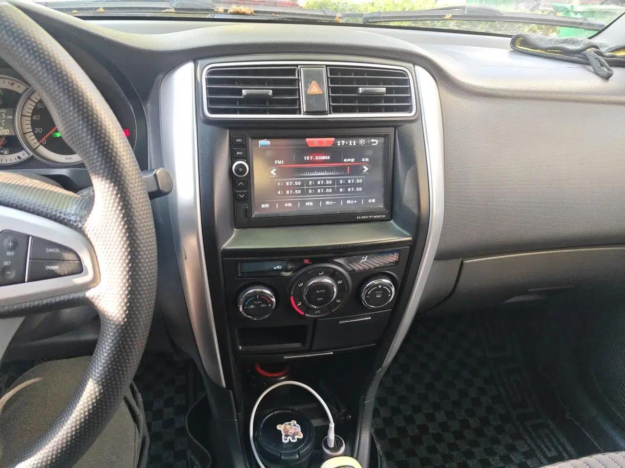 Used Suzuki Liana A6 2014 Hatchback 1.4L Manual Ideal Model — миниатюра 13