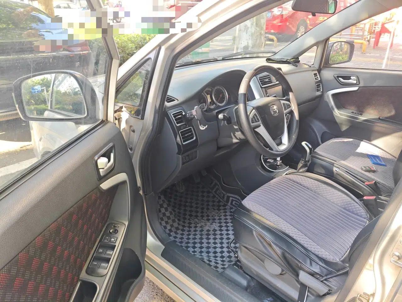 Used Suzuki Liana A6 2014 Hatchback 1.4L Manual Ideal Model — миниатюра 16