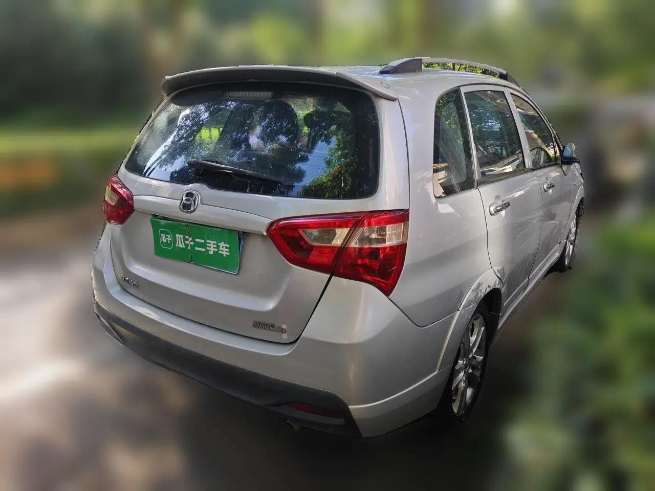 Used Suzuki Liana A6 2014 Hatchback 1.4L Manual Ideal Model — миниатюра 6