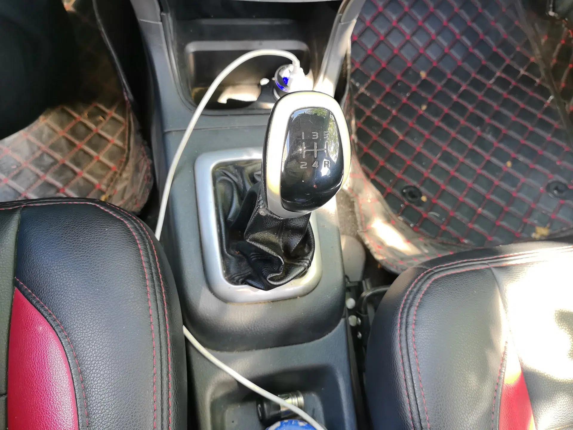 Used Suzuki Liana A6 2014 Hatchback 1.4L Manual Enjoyment Model — миниатюра 14