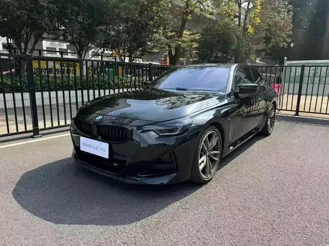 2023 BMW M240i