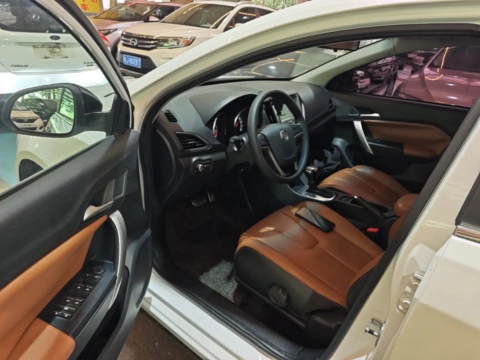Used MG GT 2016 1.5T Automatic Value-Added Luxury Edition — миниатюра 18