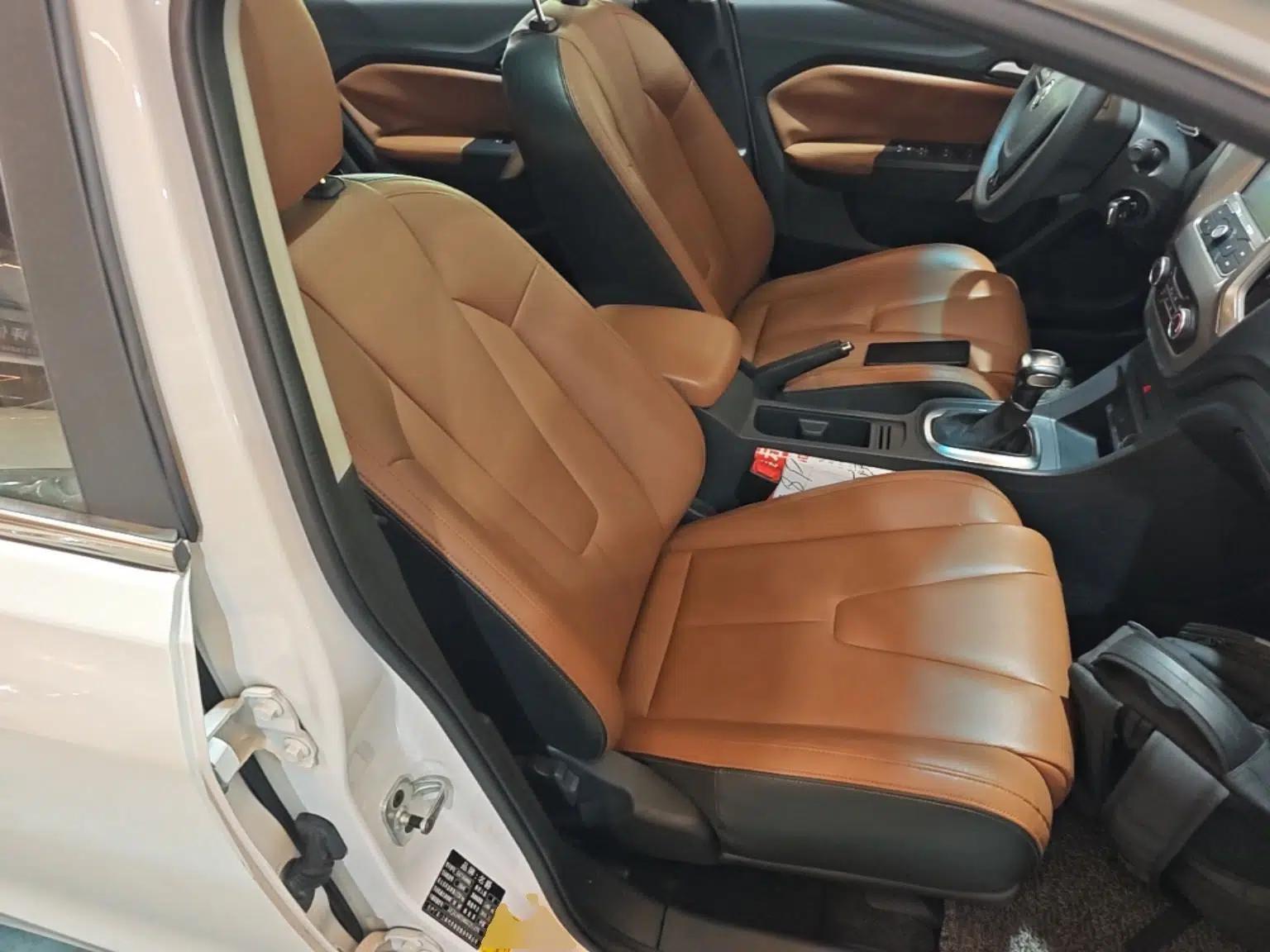 Used MG GT 2016 1.5T Automatic Value-Added Luxury Edition — миниатюра 19