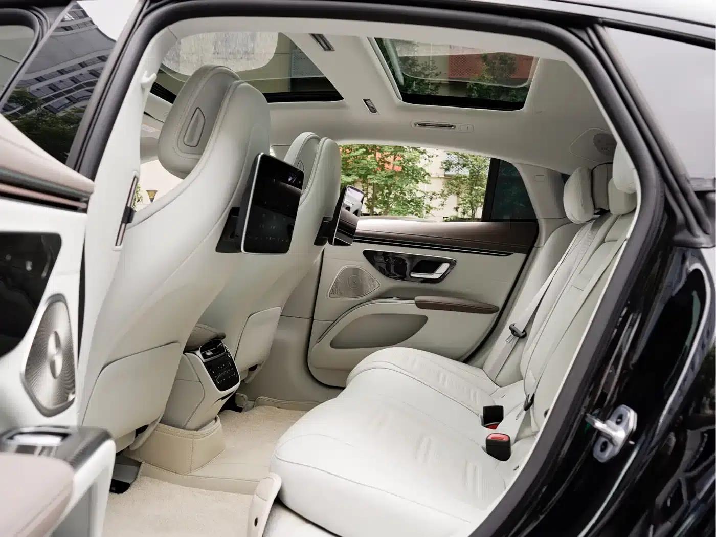 2022 Mercedes-Benz EQS AMG 53 4MATIC+ — миниатюра 12