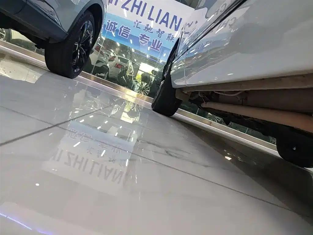 2022 Honda Breeze e:PHEV Premium Edition — миниатюра 21